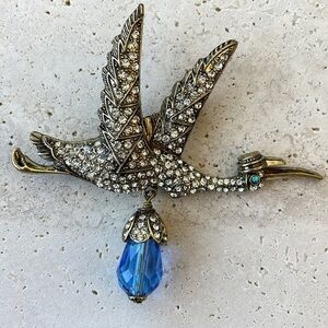 HEIDI DAUS®"A Very Special Delivery" Beaded Crystal Stork Pin/Brooch GT/BLUE #7